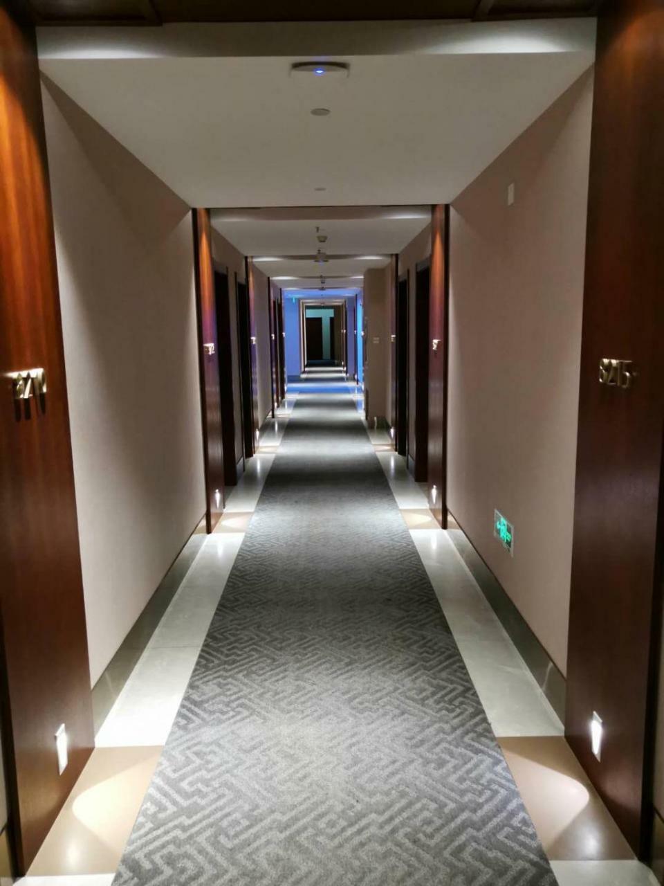 Beijing Gongmei Blue Peacock Business Hotel Exterior foto